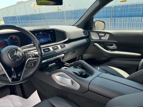 Certified 2025 Mercedes-Benz GLE 450e 4MATIC image 17