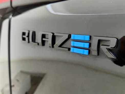 Used 2024 Chevrolet Blazer EV RS RWD image 33