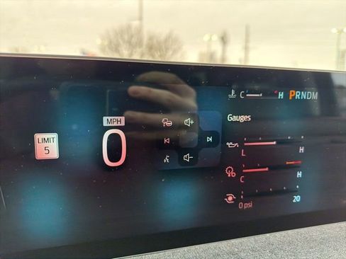 Used 2025 Ford Expedition Active image 55