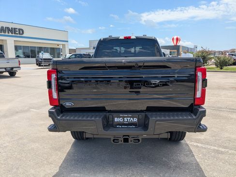Used 2025 Ford F350 Platinum w/ FX4 Off-Road Package AWD/4WD image 5