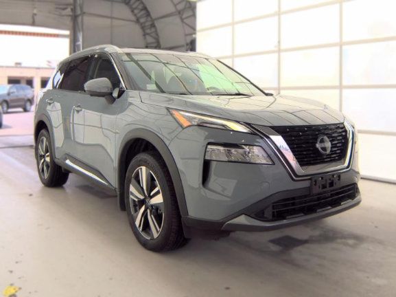Used 2023 Nissan Rogue SL AWD/4WD image 3