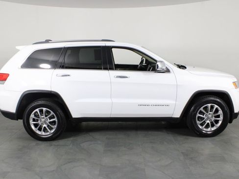 Used 2015 Jeep Grand Cherokee Limited w/ Trailer Tow Group IV image 14
