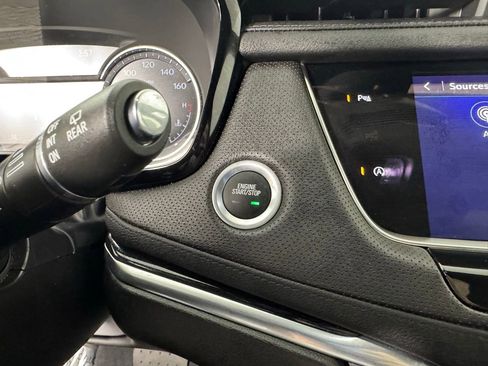 Used 2025 Cadillac XT5 Premium Luxury image 21