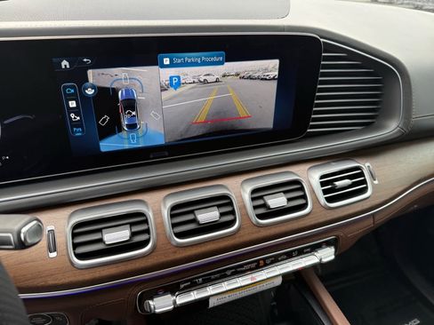 New 2026 Mercedes-Benz GLE 53 AMG 4MATIC Coupe image 18