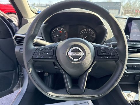 New 2025 Nissan Altima 2.5 S image 12