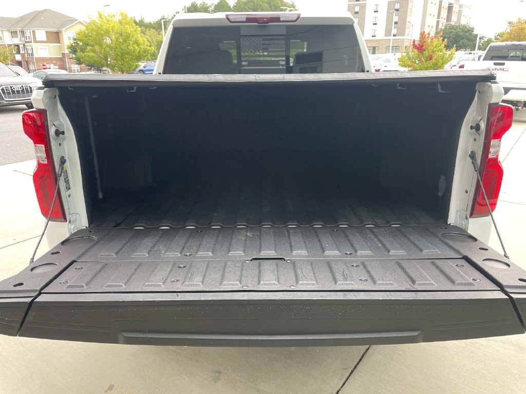 Used 2024 Chevrolet Silverado 1500 High Country AWD/4WD image 10