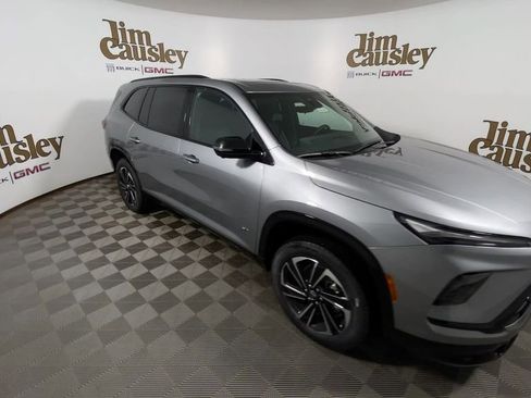 Used 2026 Buick Enclave Sport Touring w/ Power Package FWD image 2
