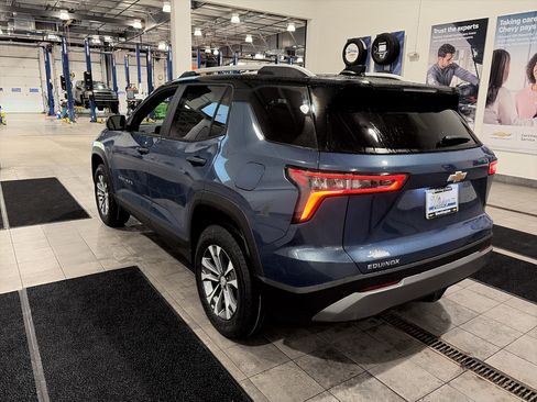 New 2026 Chevrolet Equinox LT w/ Convenience Package II image 7