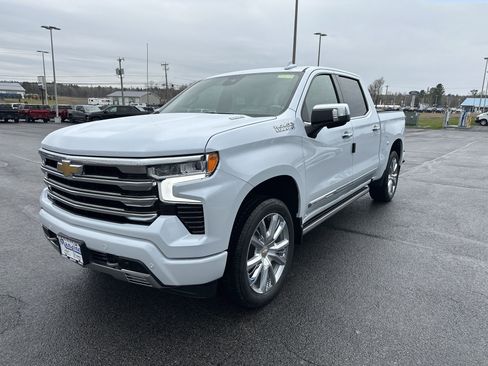 New 2026 Chevrolet Silverado 1500 High Country AWD/4WD image 3