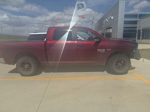 Used 2019 RAM 1500 Big Horn AWD/4WD image 4