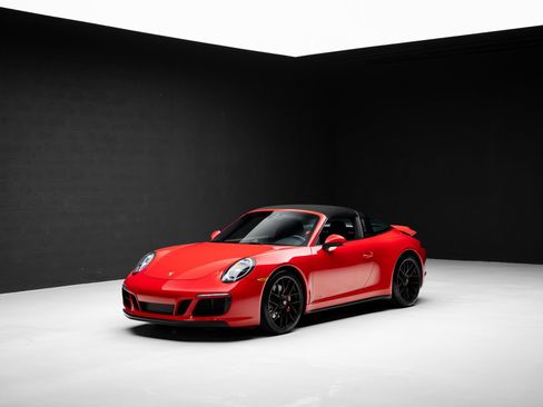 Used 2019 Porsche 911 Targa 4 GTS AWD/4WD image 4