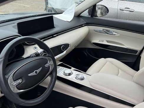 Certified 2023 Genesis GV70 2.5T AWD/4WD image 2