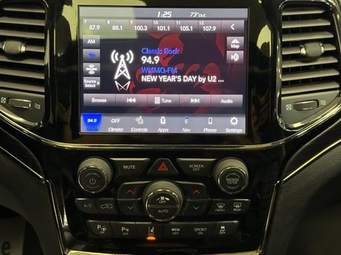 Used 2020 Jeep Grand Cherokee Limited X AWD/4WD image 12