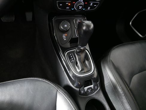 Used 2019 Jeep Compass Limited AWD/4WD image 24