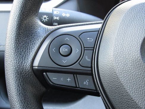 Certified 2025 Toyota RAV4 LE image 22