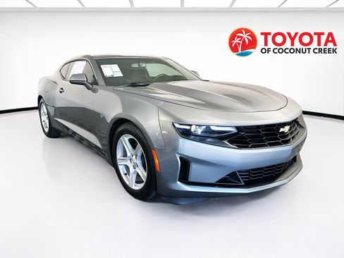 Used 2020 Chevrolet Camaro LT RWD image 1