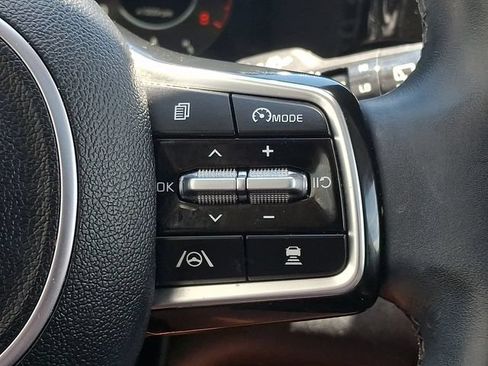 Certified 2023 Kia Sorento SX FWD image 24