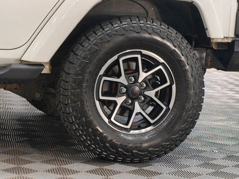 Used 2010 Jeep Wrangler Unlimited Sahara w/ Trailer Tow Group image 44