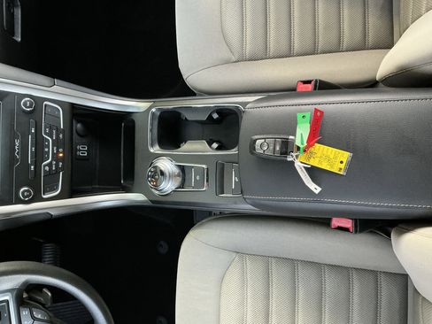 Used 2019 Ford Fusion S image 11