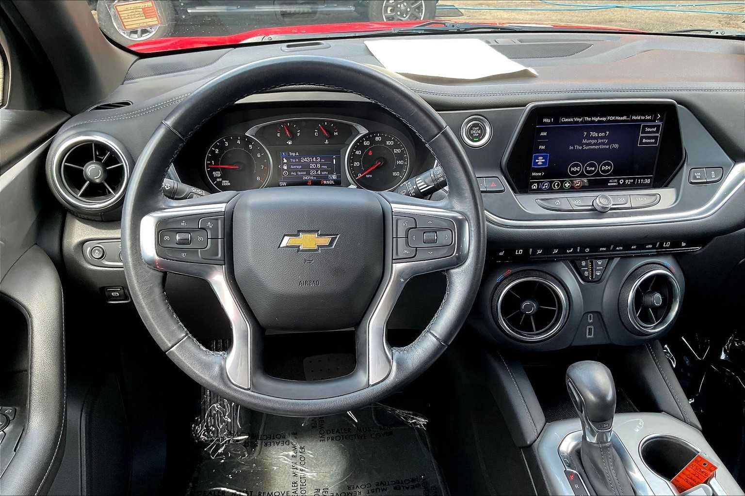 Used 2022 Chevrolet Blazer LT w/ Midnight/Sport Edition FWD image 6