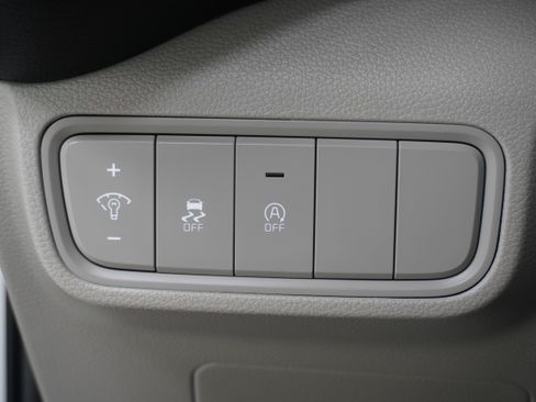 Used 2023 Kia Soul LX w/ LX Technology Package FWD image 22