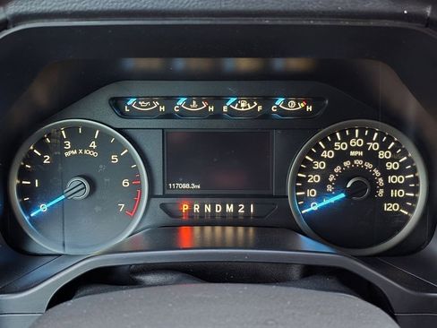 Used 2016 Ford F150 XLT w/ Equipment Group 302A Luxury image 12