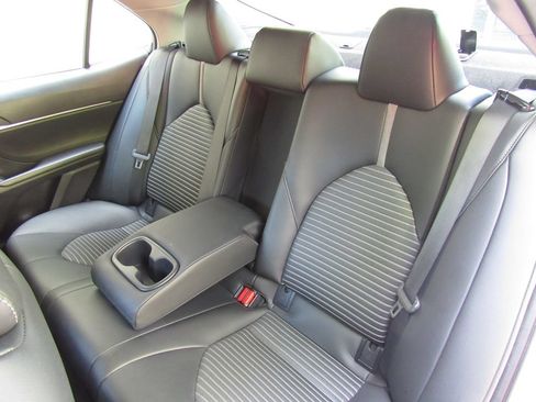 Used 2024 Toyota Camry SE FWD image 16
