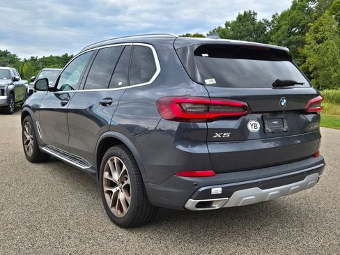 Used 2021 BMW X5 xDrive40i w/ Executive Package AWD/4WD image 3