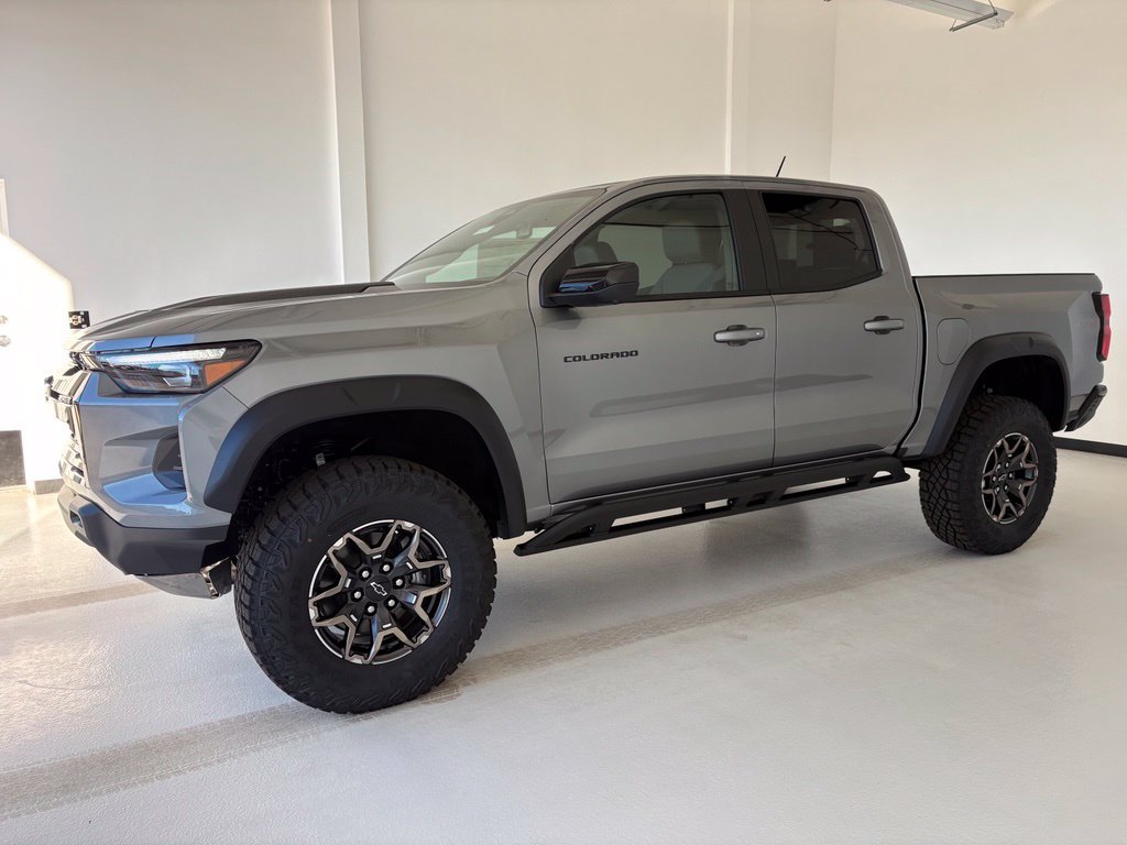 New 2026 Chevrolet Colorado ZR2 w/ Technology Package AWD/4WD image 19