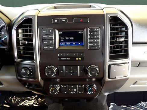 Used 2019 Ford F250 XLT image 23