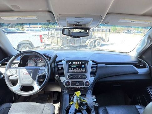 Used 2018 GMC Yukon XL SLT image 17