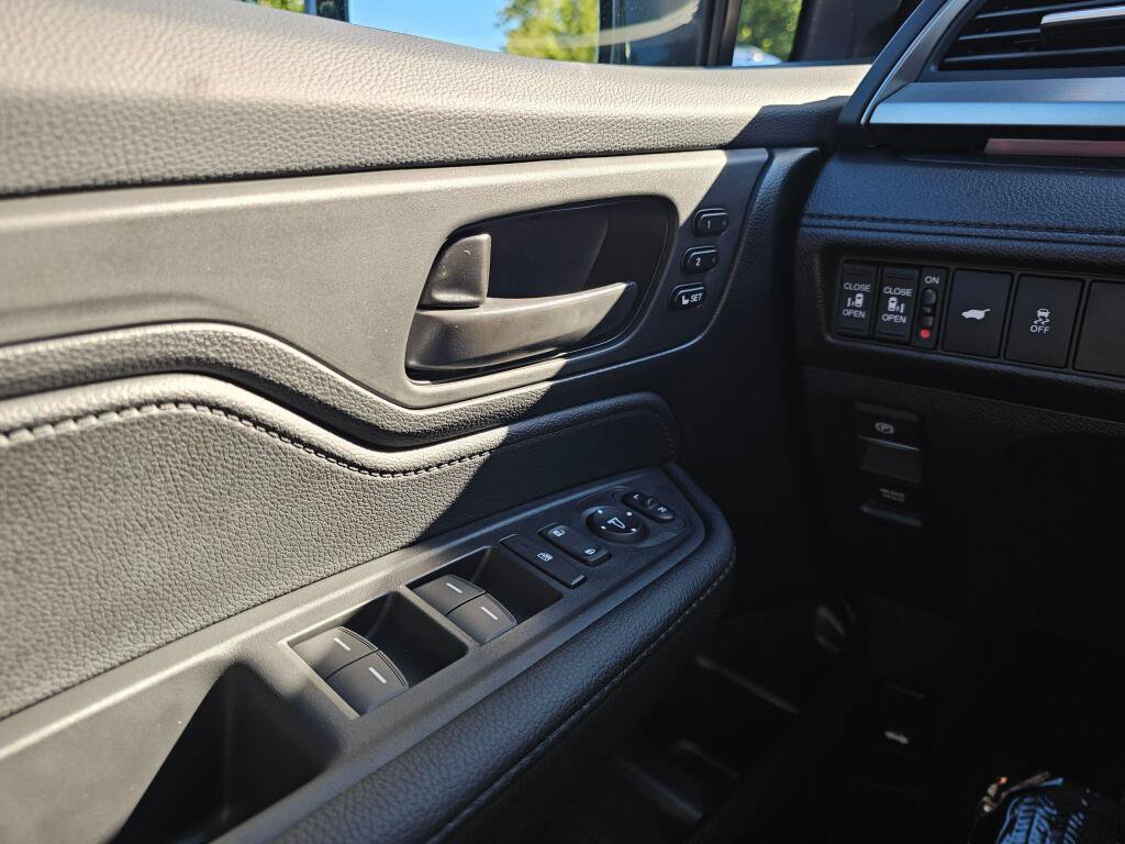 New 2026 Honda Odyssey Sport-L image 34