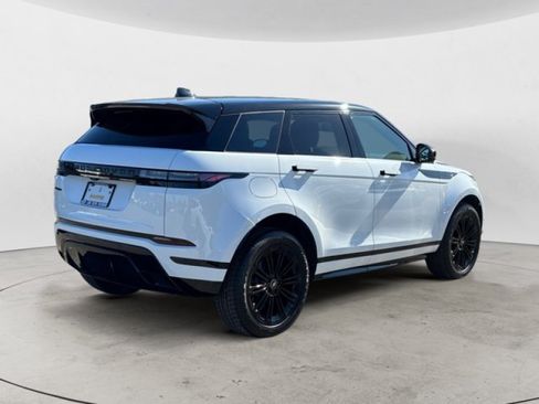 Used 2026 Land Rover Range Rover Evoque Dynamic SE AWD/4WD image 4