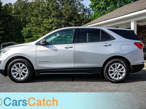 Used 2019 Chevrolet Equinox LS w/ LS Convenience Package image 8