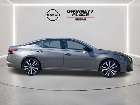 Certified 2024 Nissan Altima 2.5 SR FWD image 27