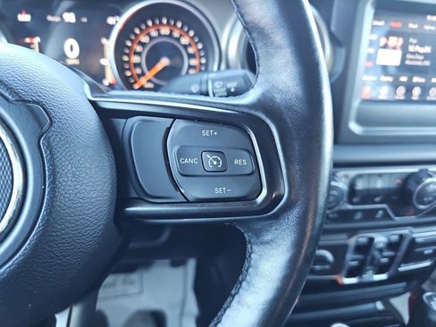 Used 2018 Jeep Wrangler Unlimited Sport S image 20