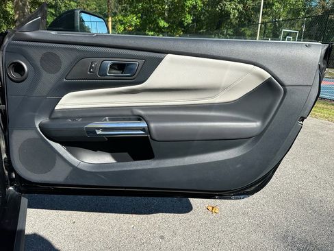 Used 2024 Ford Mustang Premium image 25