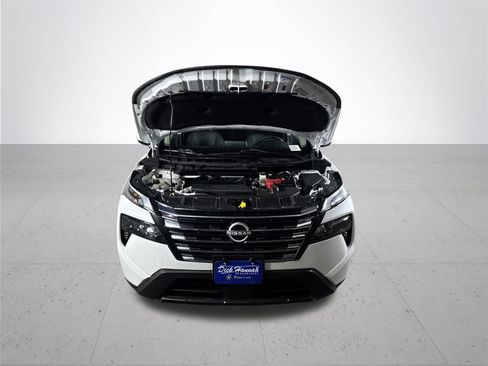 Used 2024 Nissan Rogue SV AWD/4WD image 21