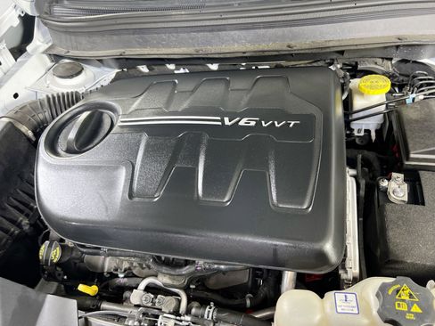 Used 2022 Jeep Cherokee Latitude Lux w/ Sun & Sound Group image 29