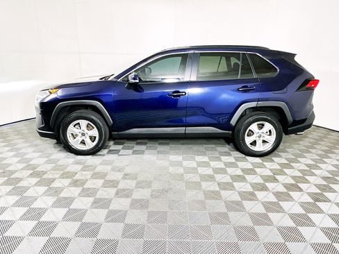 Used 2021 Toyota RAV4 XLE image 6