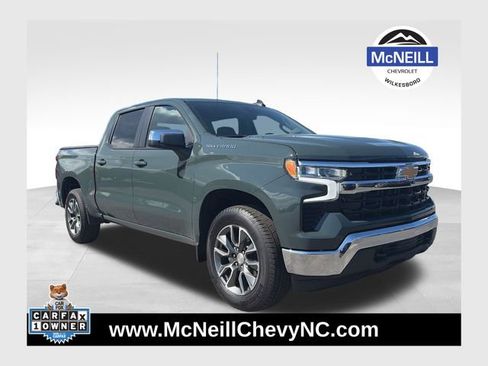 Used 2025 Chevrolet Silverado 1500 LT AWD/4WD image 1