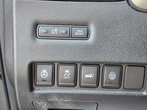 Used 2020 Nissan Murano SL w/ Moonroof Package AWD/4WD image 19