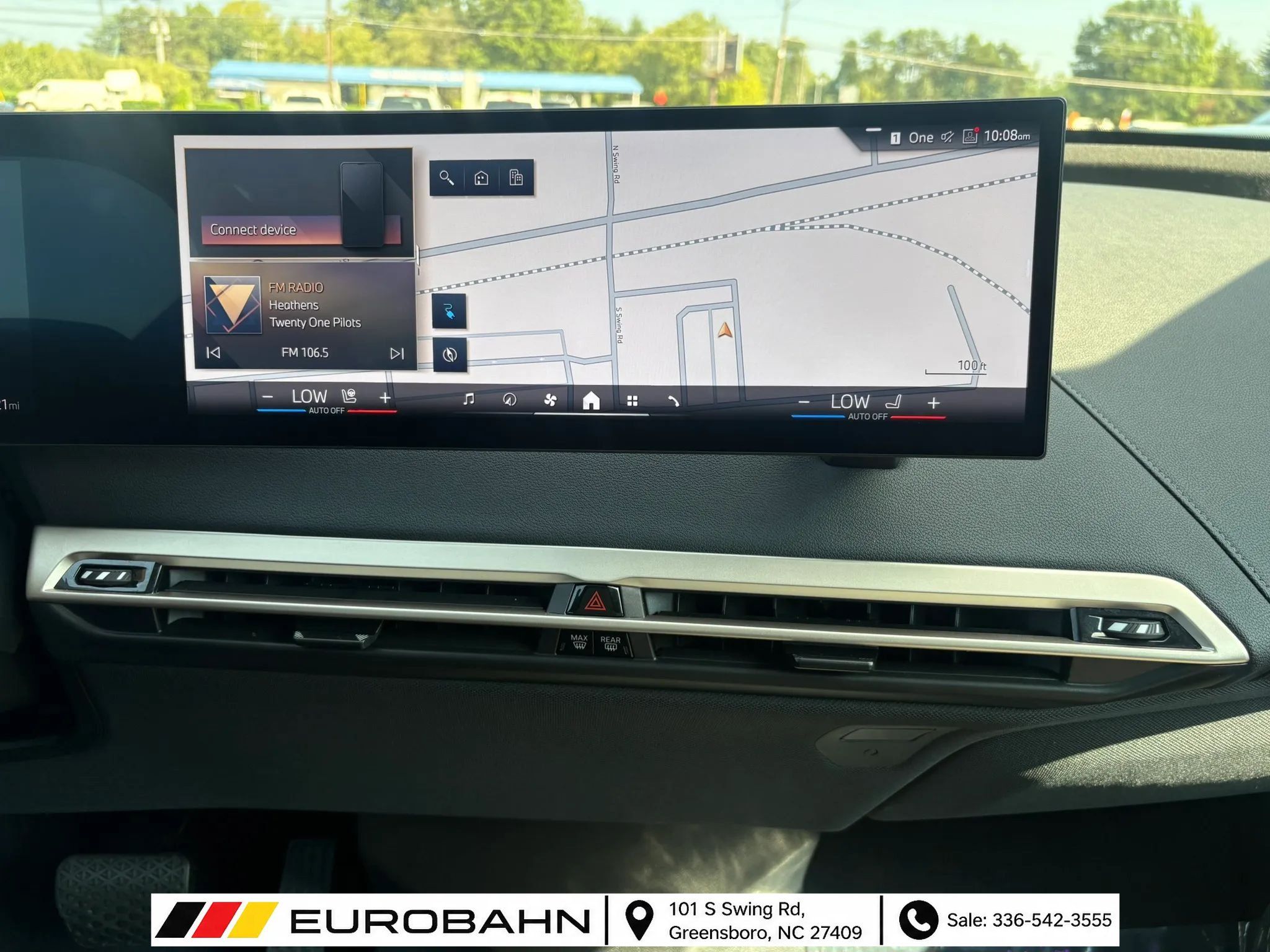 Used 2024 BMW iX xDrive50 AWD/4WD image 19
