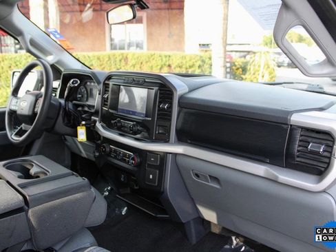 Used 2023 Ford F150 XLT image 40