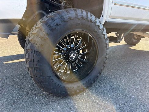 Used 2018 GMC Sierra 3500 SLT w/ Duramax Plus Package AWD/4WD image 2