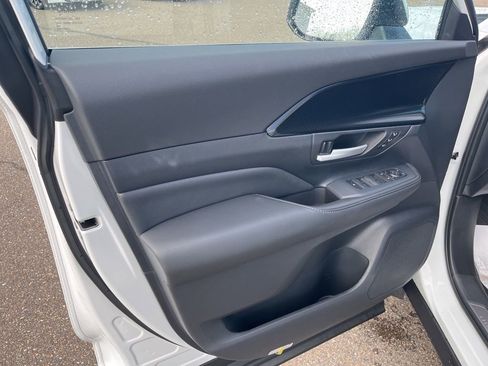 Used 2026 Toyota Grand Highlander AWD Hybrid image 12