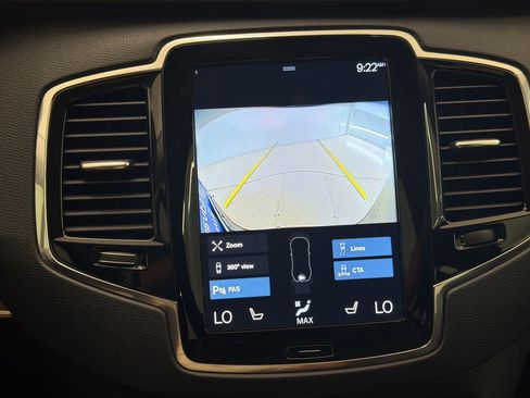 Used 2022 Volvo XC90 T6 Momentum w/ Advanced Package AWD/4WD image 17