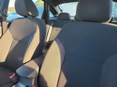 Used 2010 Ford Focus SES image 15