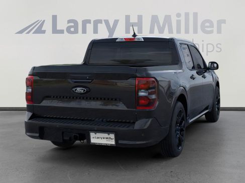 New 2025 Ford Maverick Lobo image 8