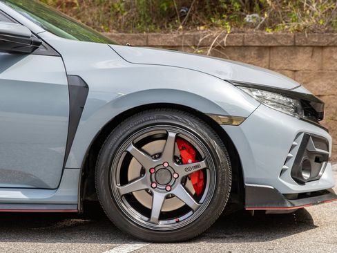 Used 2021 Honda Civic Type R image 6